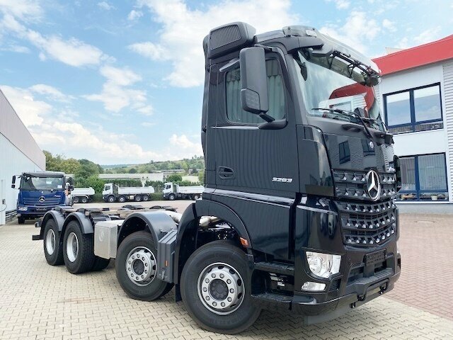 DAIMLER-BENZ Arocs