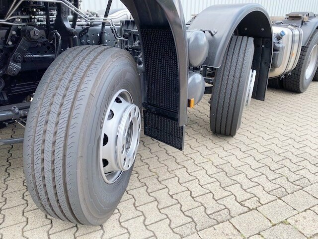 DAIMLER-BENZ Arocs