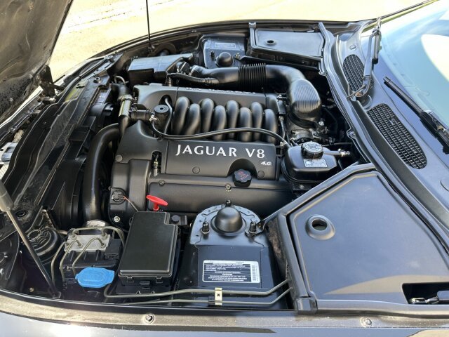 JAGUAR (GB) XK8