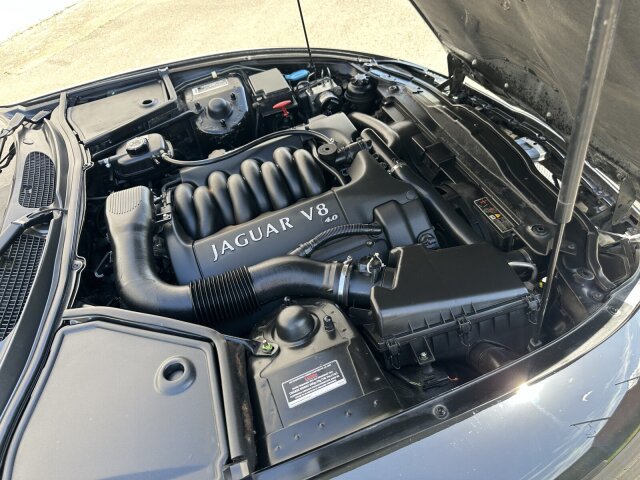 JAGUAR (GB) XK8