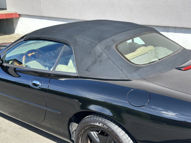 JAGUAR (GB) XK8