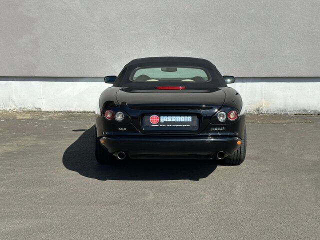 JAGUAR (GB) XK8