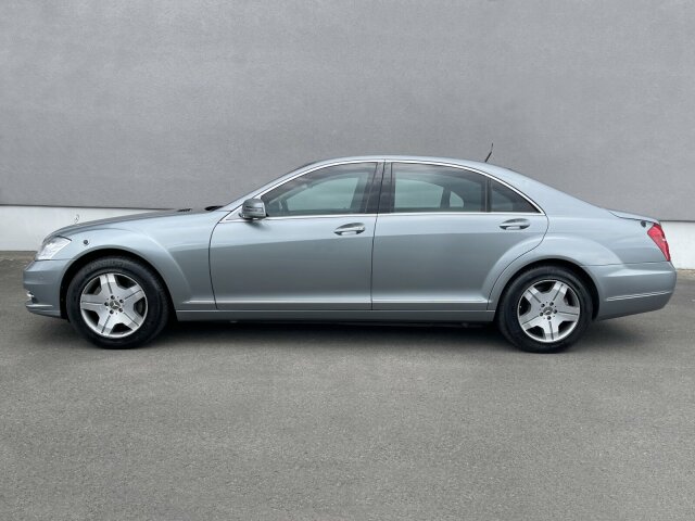 MERCEDES-BENZ S 600