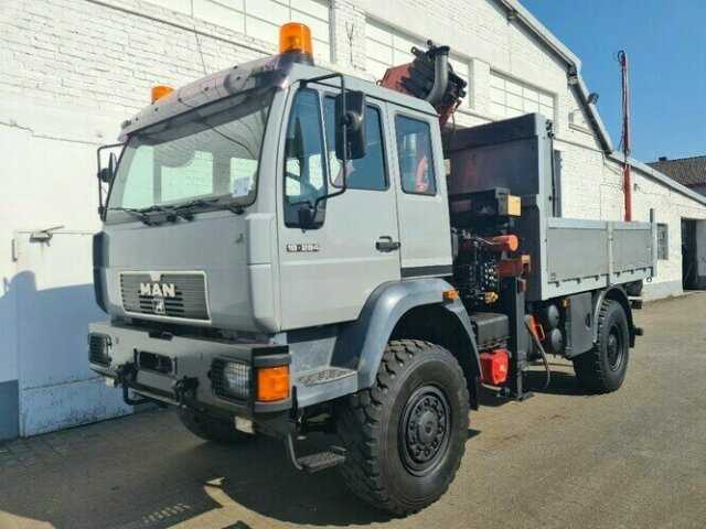 MAN M2000