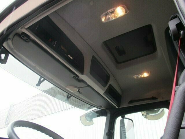 DAIMLER-BENZ Antos