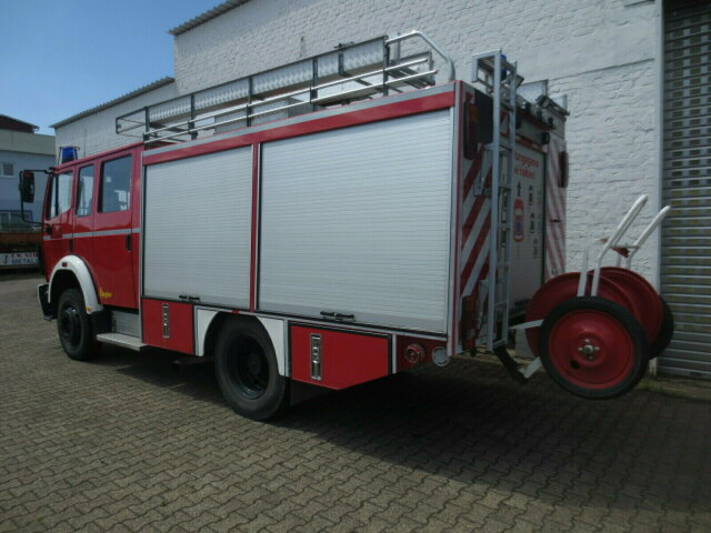 DAIMLER-BENZ -