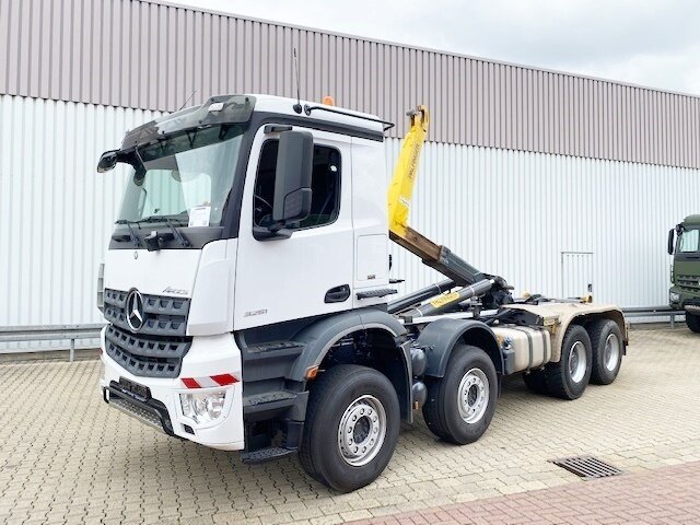 Mercedes-BenzArocs