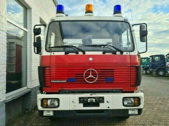DAIMLER-BENZ -