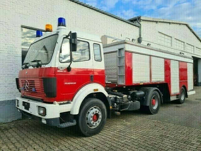 DAIMLER-BENZ -