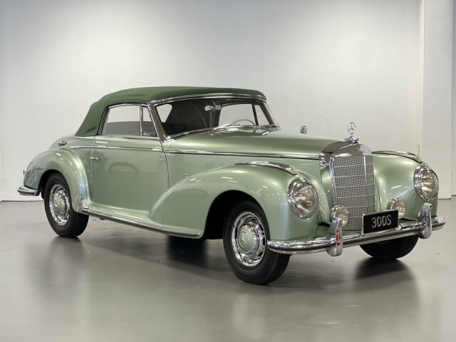 Mercedes-Benz300