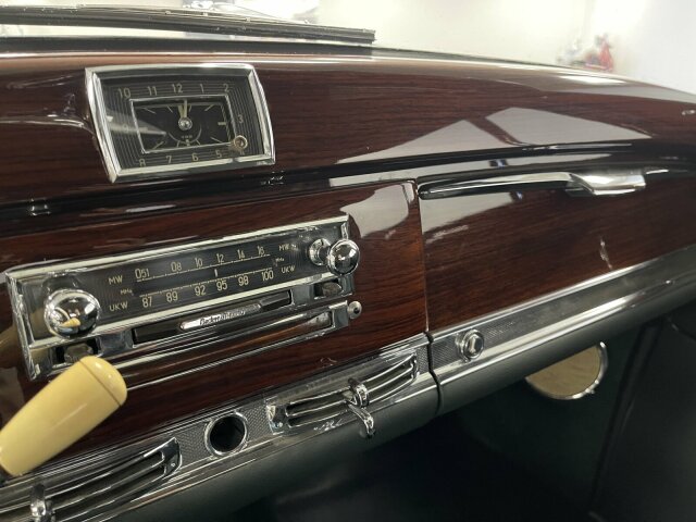 MERCEDES-BENZ 300