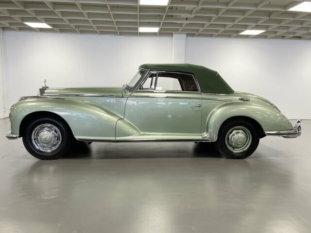 MERCEDES-BENZ 300