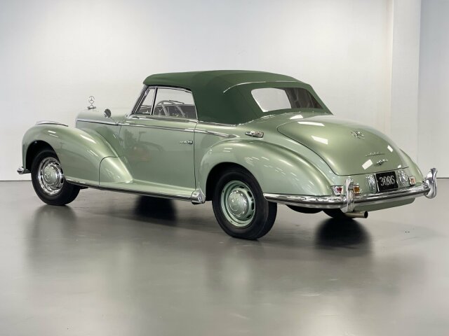 MERCEDES-BENZ 300
