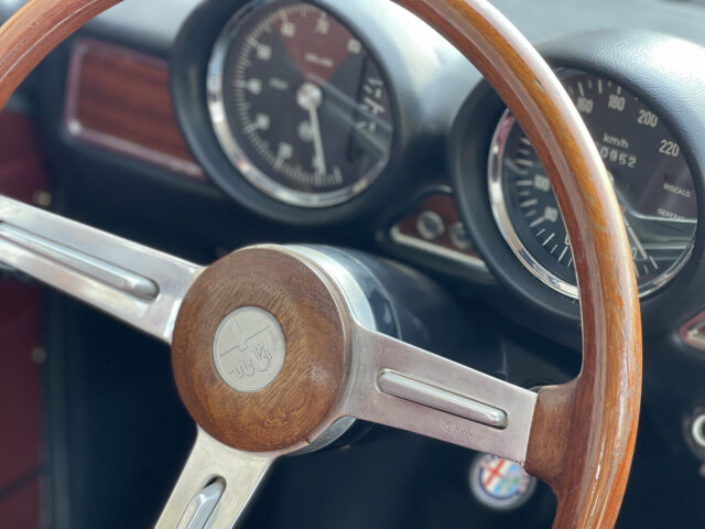 ALFA ROMEO (I) GT