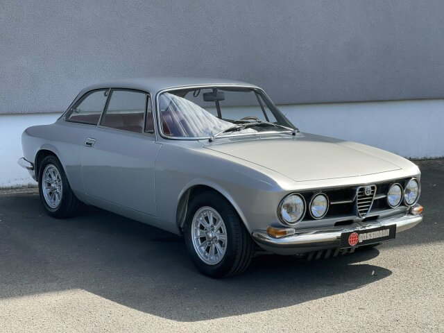 ALFA ROMEO (I) GT