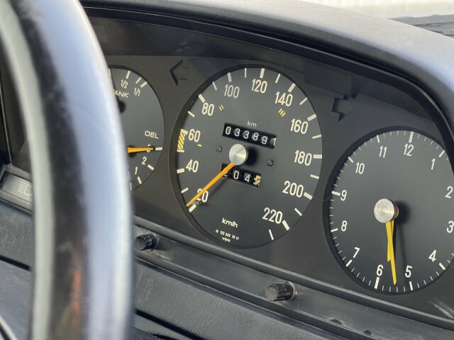 MERCEDES-BENZ 280