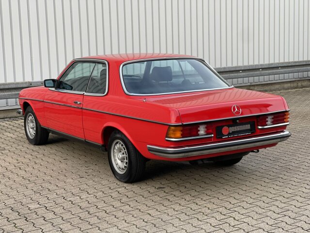 MERCEDES-BENZ 280