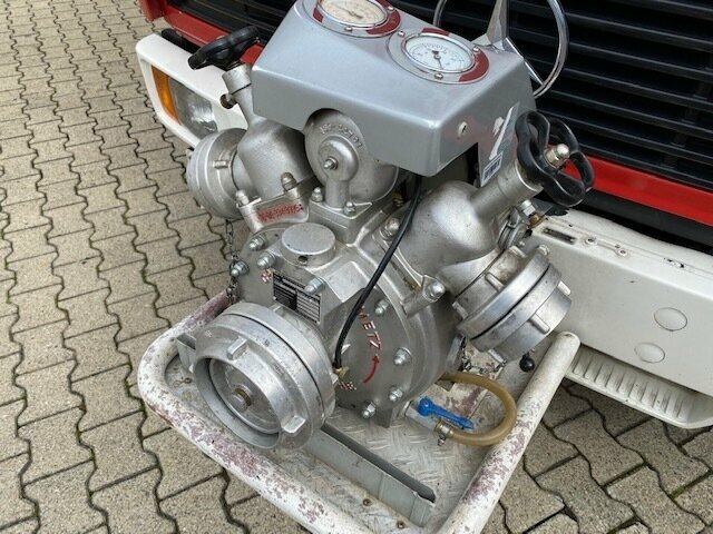 DAIMLER-BENZ -
