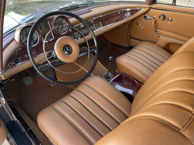 MERCEDES-BENZ 220