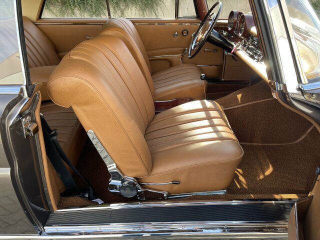 MERCEDES-BENZ 220