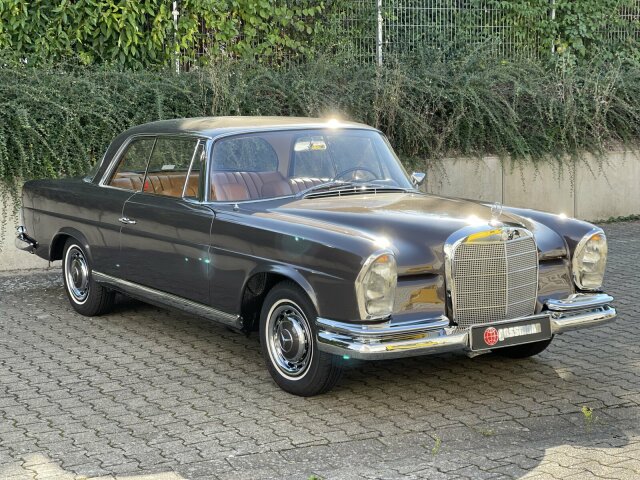 MERCEDES-BENZ 220