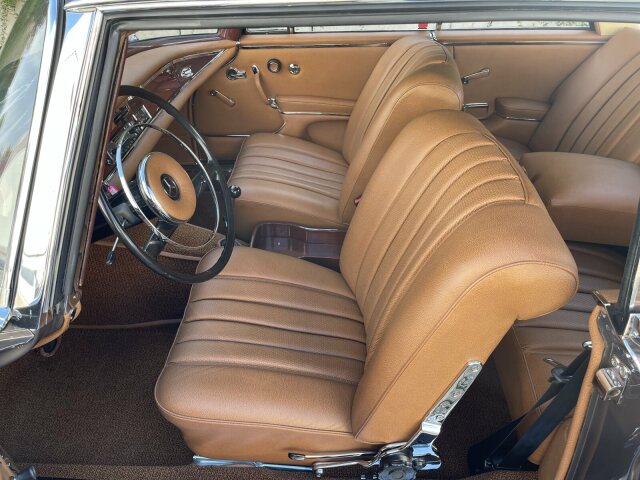 MERCEDES-BENZ 220