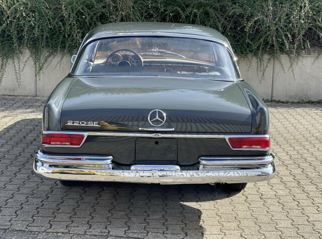 MERCEDES-BENZ 220