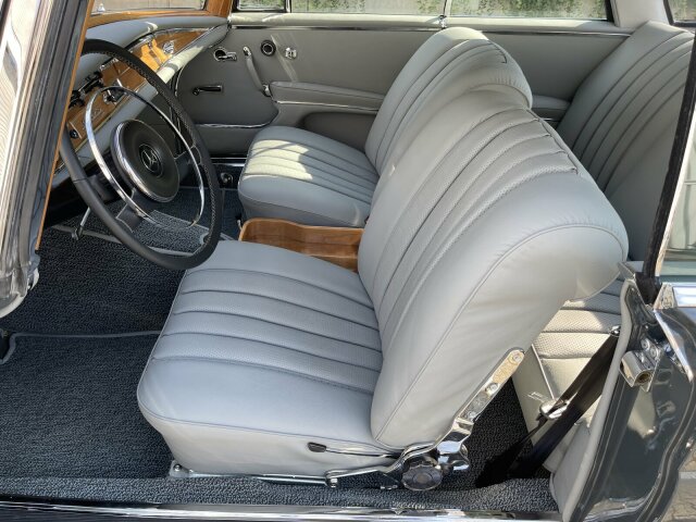 MERCEDES-BENZ 220
