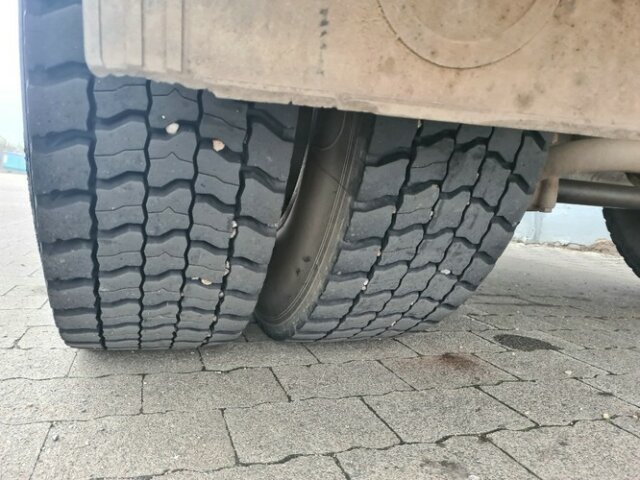 DAIMLER-BENZ Atego