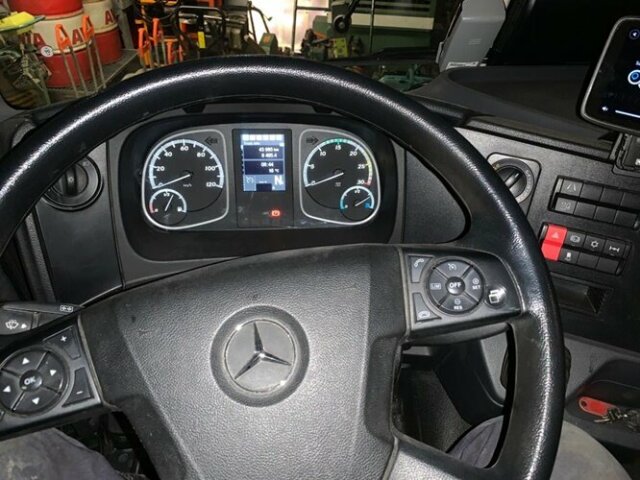 DAIMLER-BENZ Atego