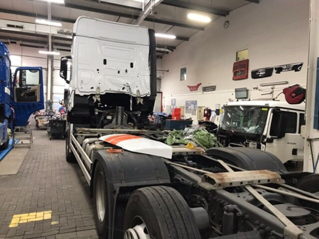 DAIMLER-BENZ Actros