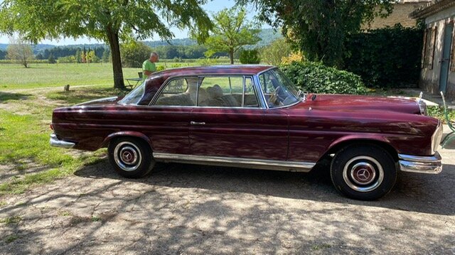 MERCEDES-BENZ 220