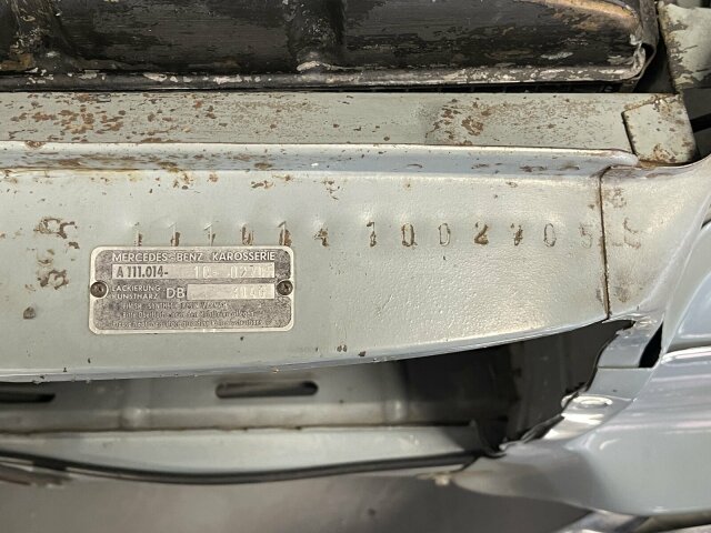MERCEDES-BENZ 220