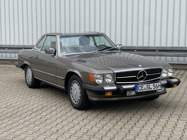 MERCEDES-BENZ 560