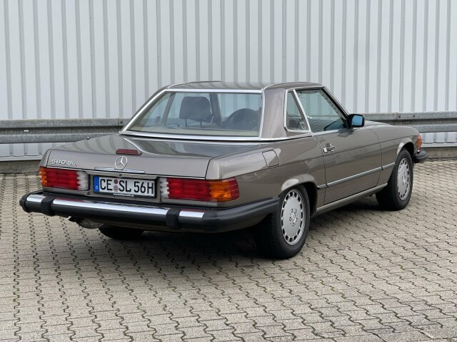 MERCEDES-BENZ 560