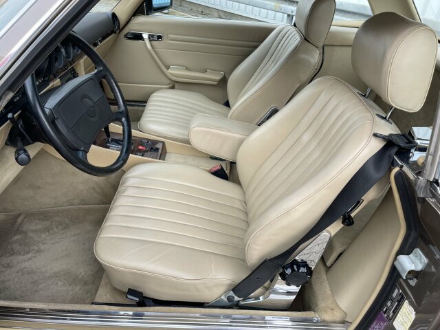 MERCEDES-BENZ 560