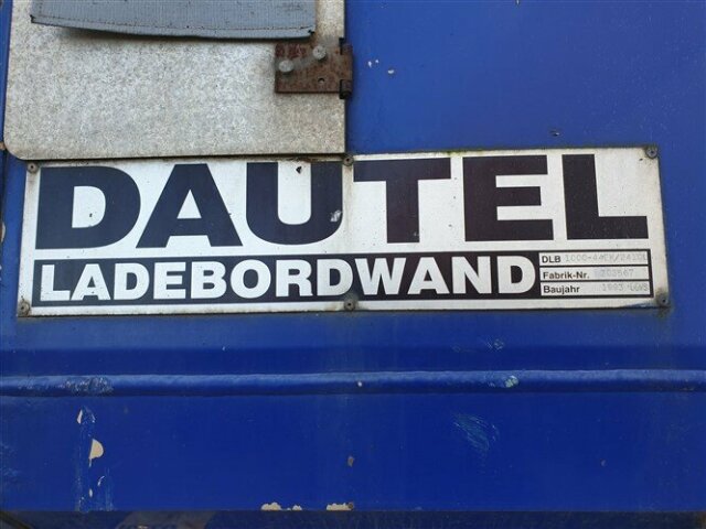 DAIMLER-BENZ -