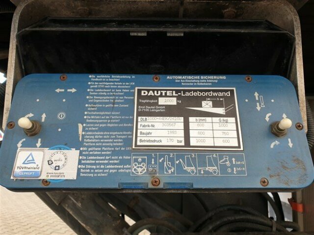 DAIMLER-BENZ -