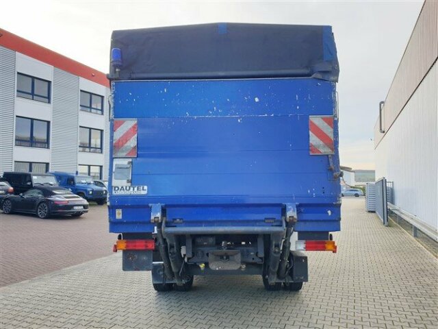 DAIMLER-BENZ -