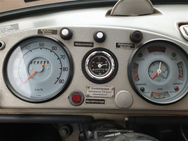 DAIMLER-BENZ -