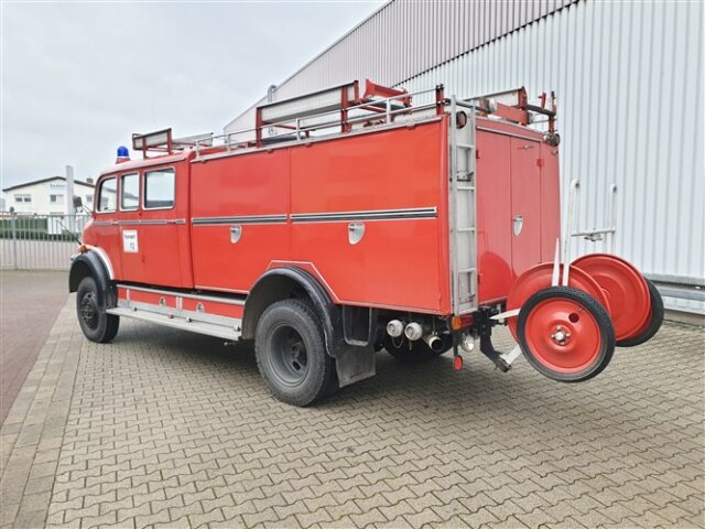 DAIMLER-BENZ -