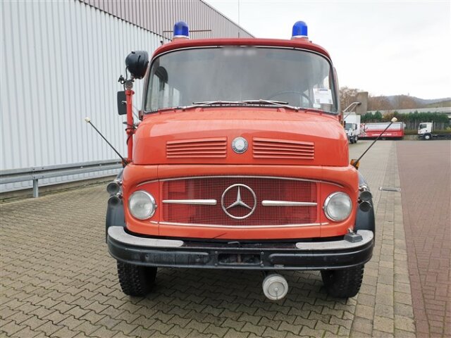 DAIMLER-BENZ -