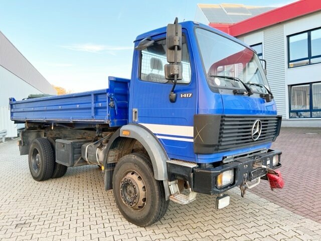 DAIMLER-BENZ -