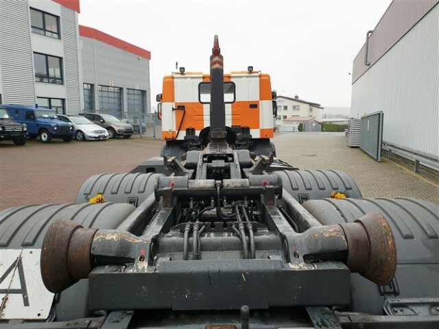 SCANIA (S) P