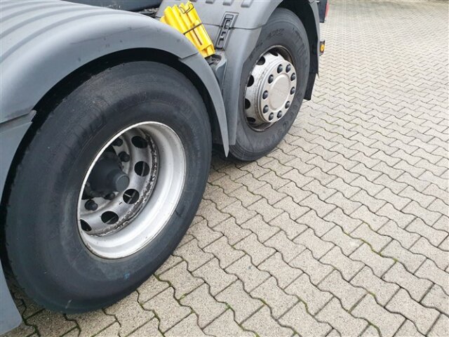 SCANIA (S) P