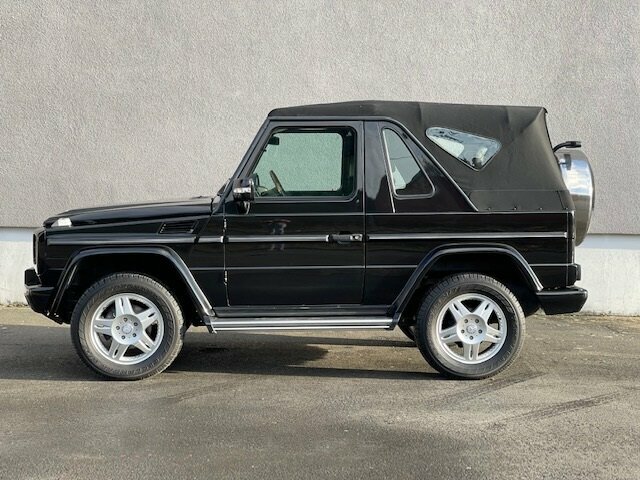 MERCEDES-BENZ G 400