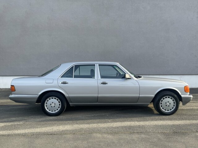MERCEDES-BENZ 300