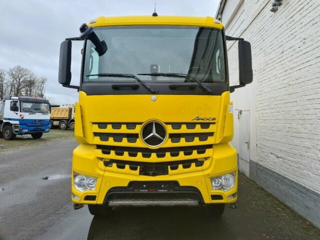 DAIMLER-BENZ Arocs
