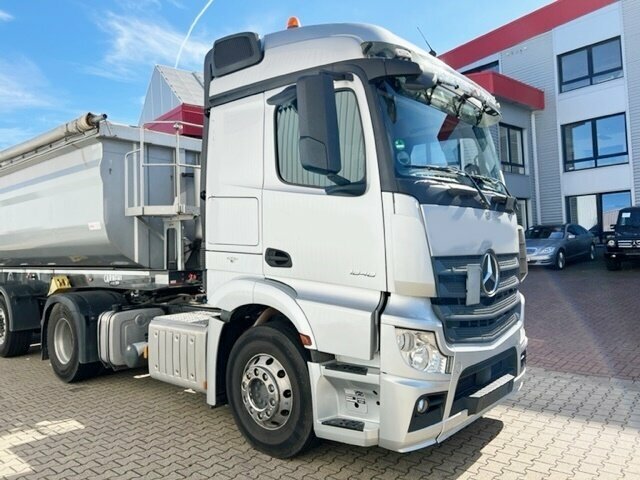 DAIMLER-BENZ Actros