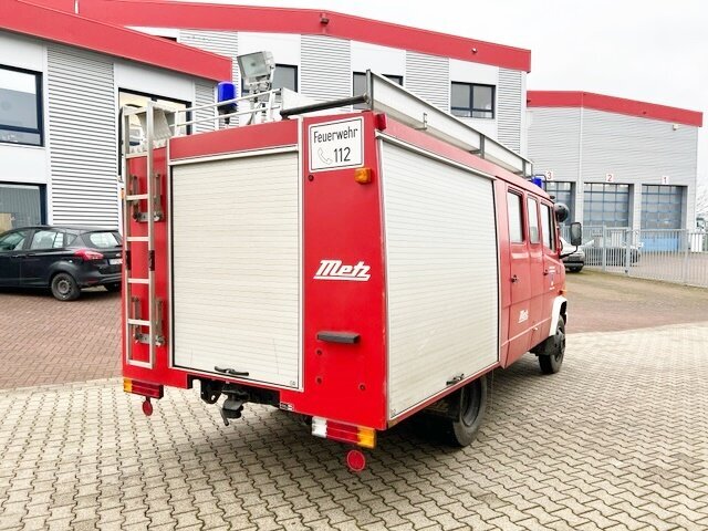 Mercedes-Benz -